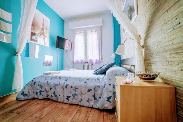 Europe Station Rooms Parma Luaran gambar