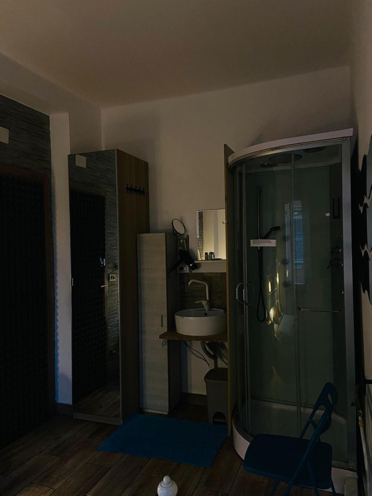 Europe Station Rooms Parma Luaran gambar