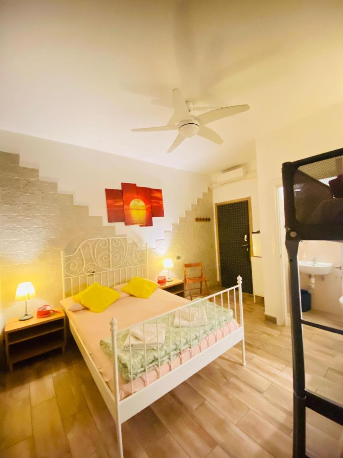 Europe Station Rooms Parma Luaran gambar