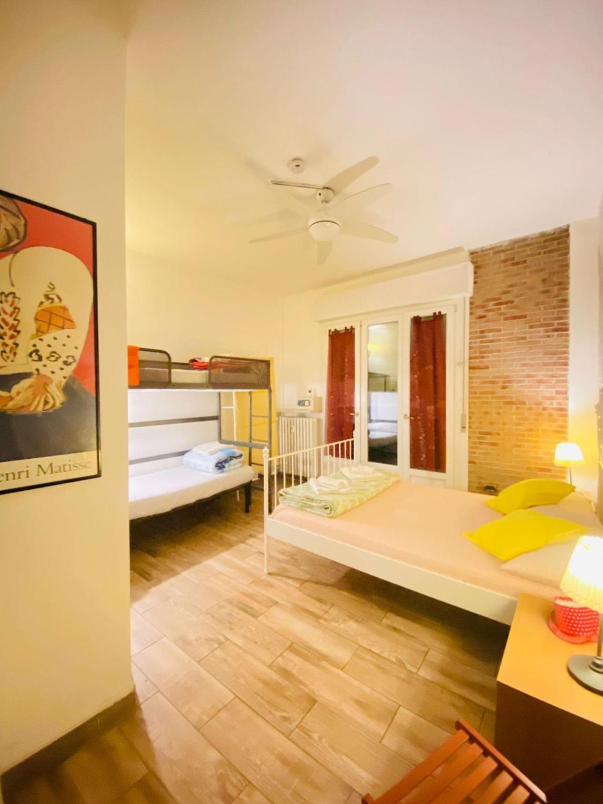 Europe Station Rooms Parma Luaran gambar