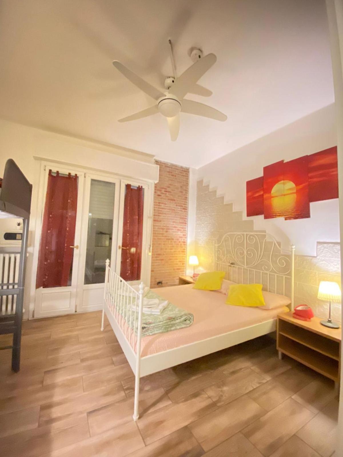 Europe Station Rooms Parma Luaran gambar