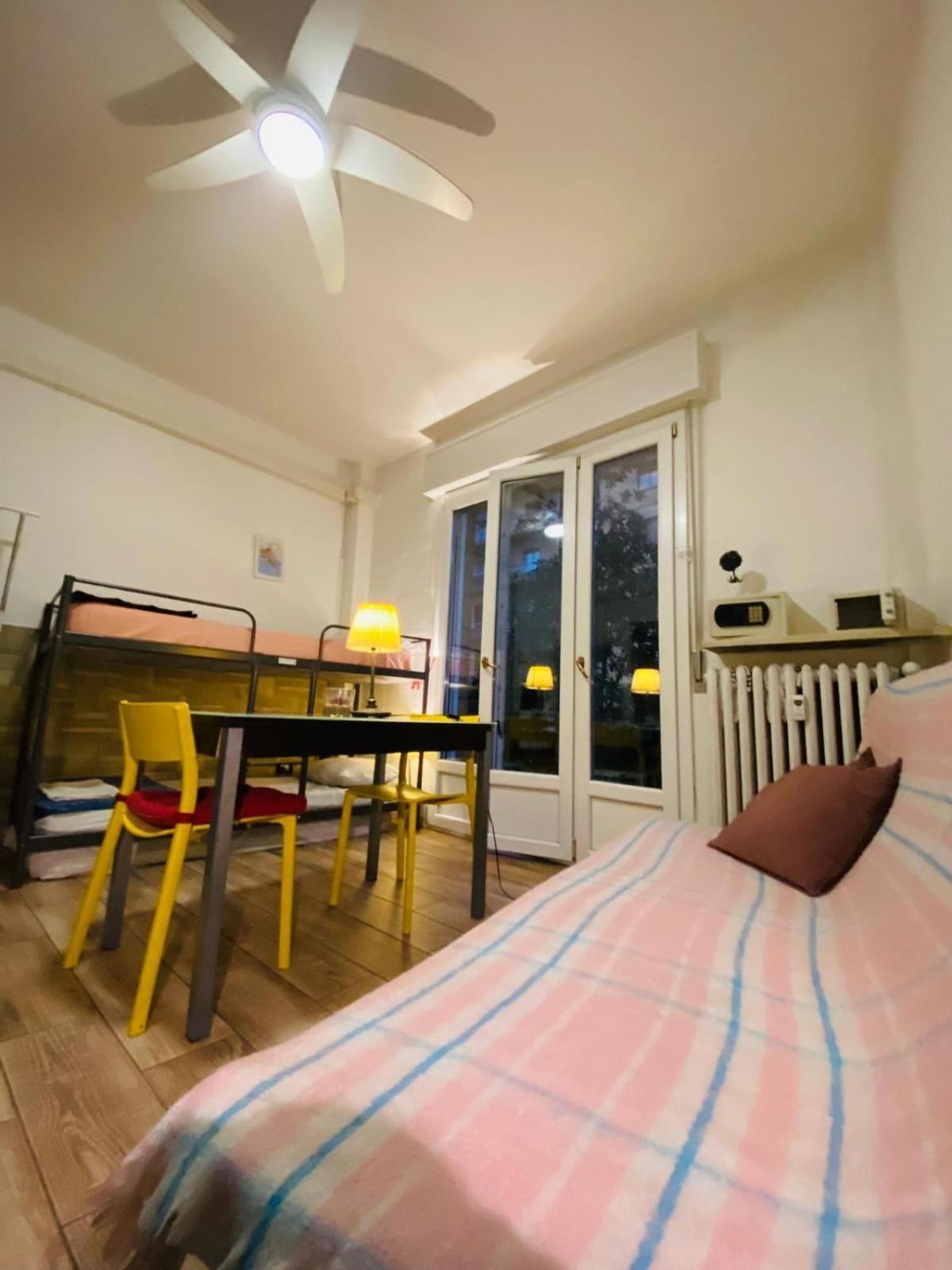 Europe Station Rooms Parma Luaran gambar